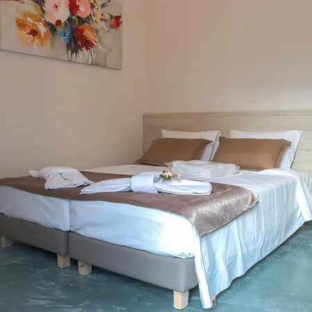 Danai House Apartman