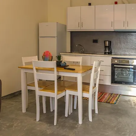 Danai House Apartmán
