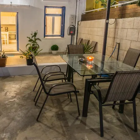 Danai House * עיר רודוס